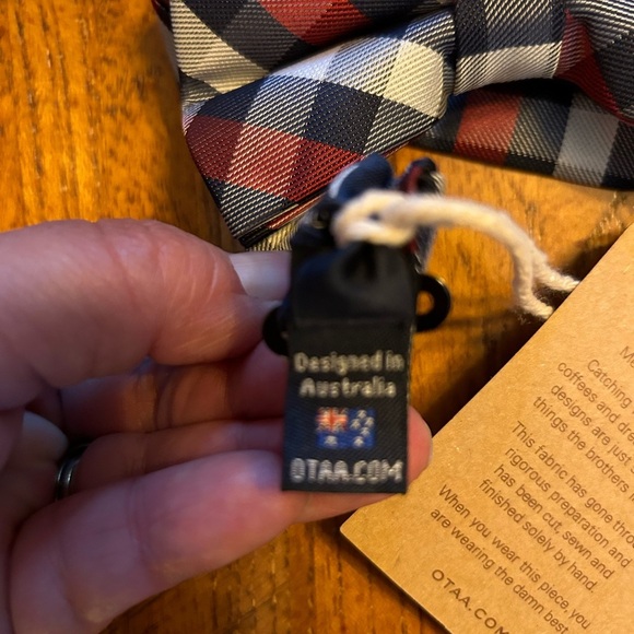 The Brothers of Otaa Men’s Bowtie NEW! - Picture 8 of 9